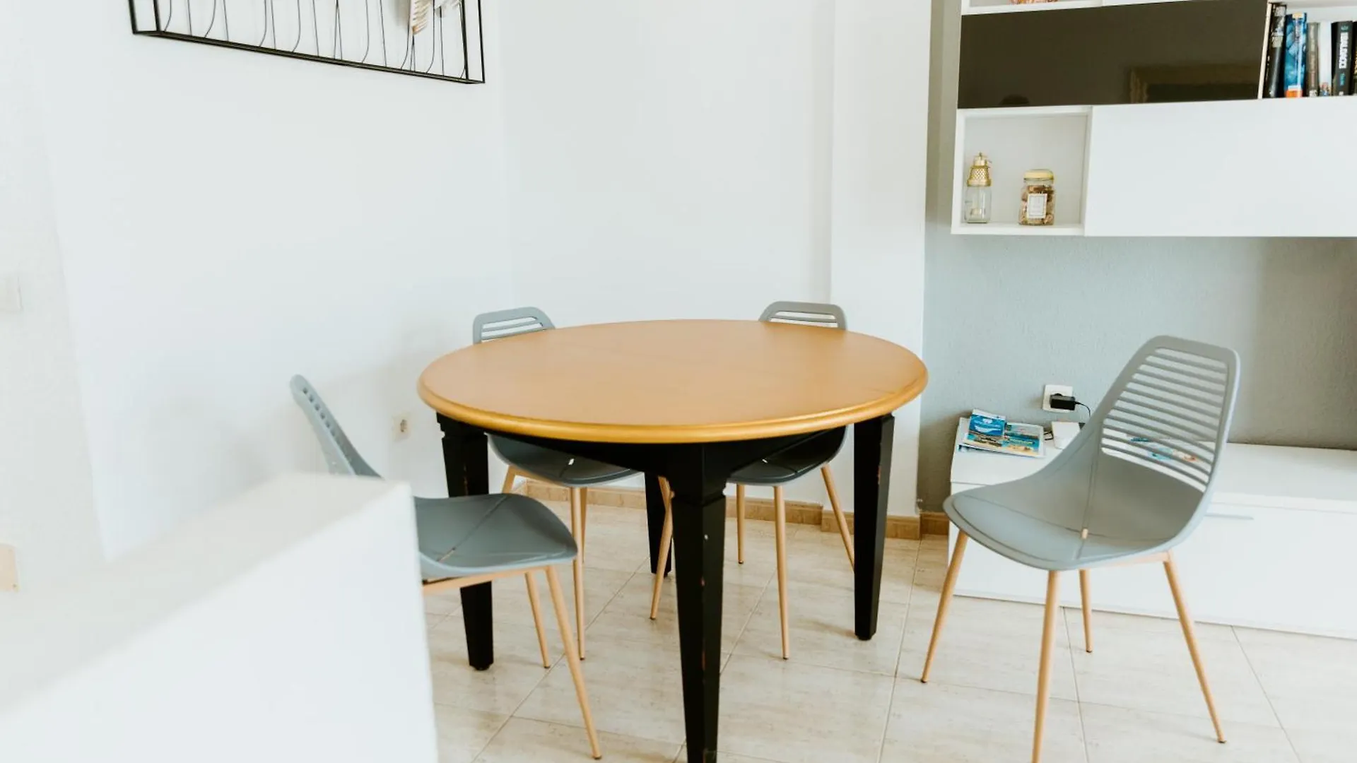 Spacious 2 Bedroom Golden Apartment By Aqua Vista Tenerife Callao Salvaje