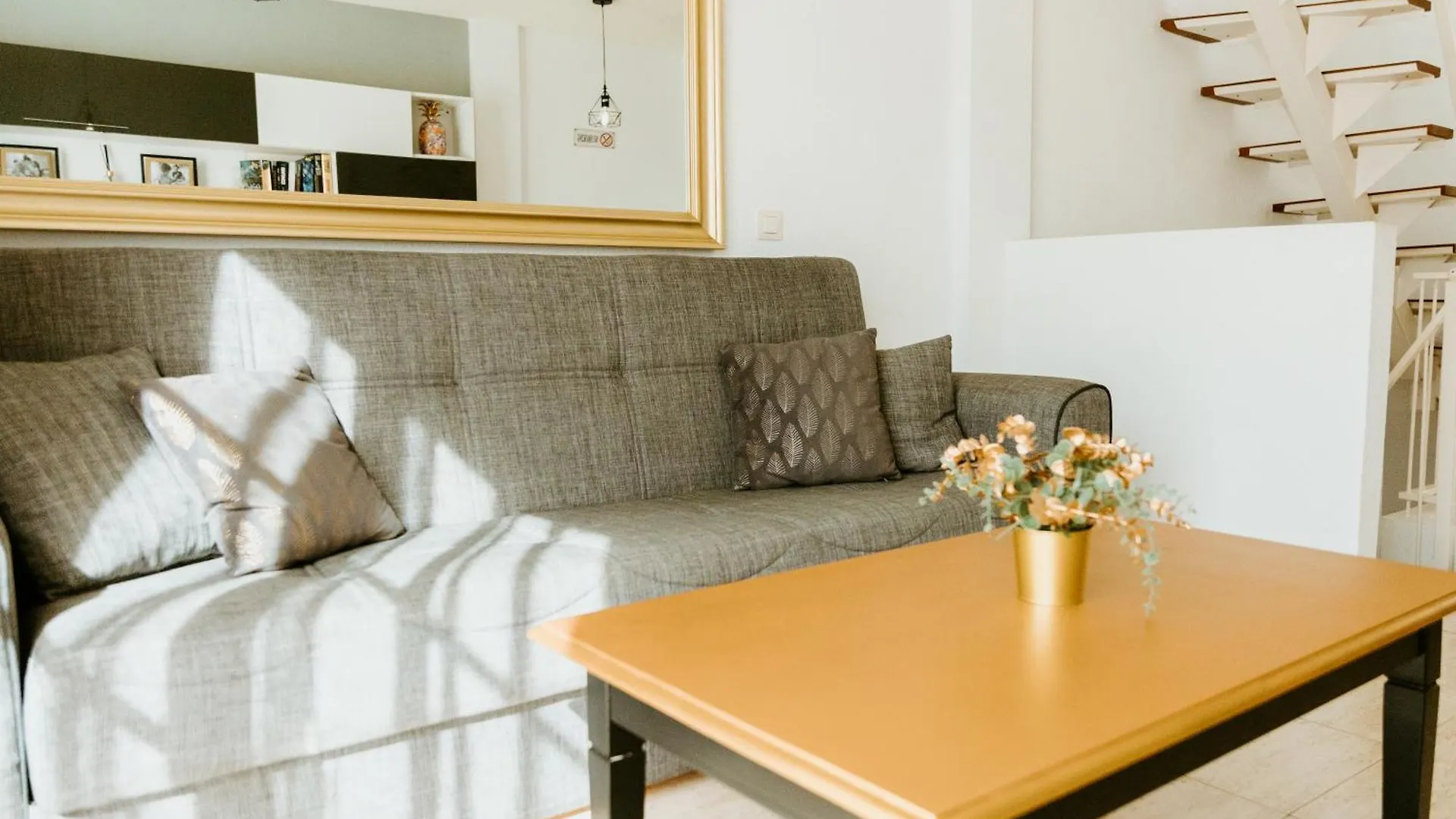 Spacious 2 Bedroom Golden Apartment By Aqua Vista Tenerife Callao Salvaje Spanien