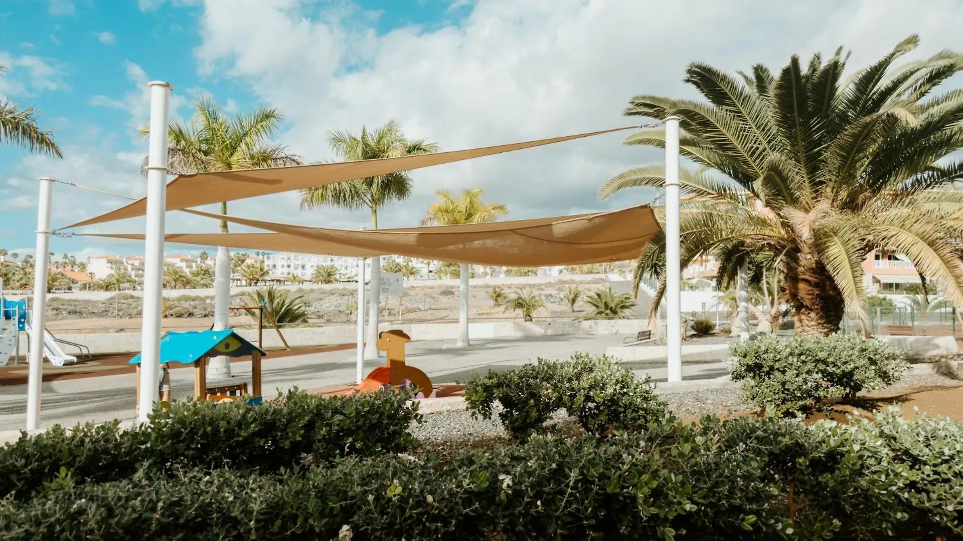 Spacious 2 Bedroom Golden Apartment By Aqua Vista Tenerife Callao Salvaje Spanien