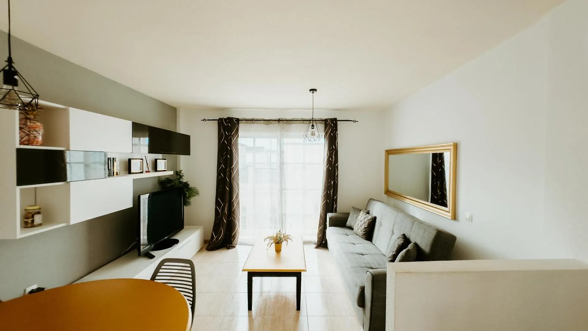 Spacious 2 Bedroom Golden Apartment By Aqua Vista Tenerife Callao Salvaje Spanien