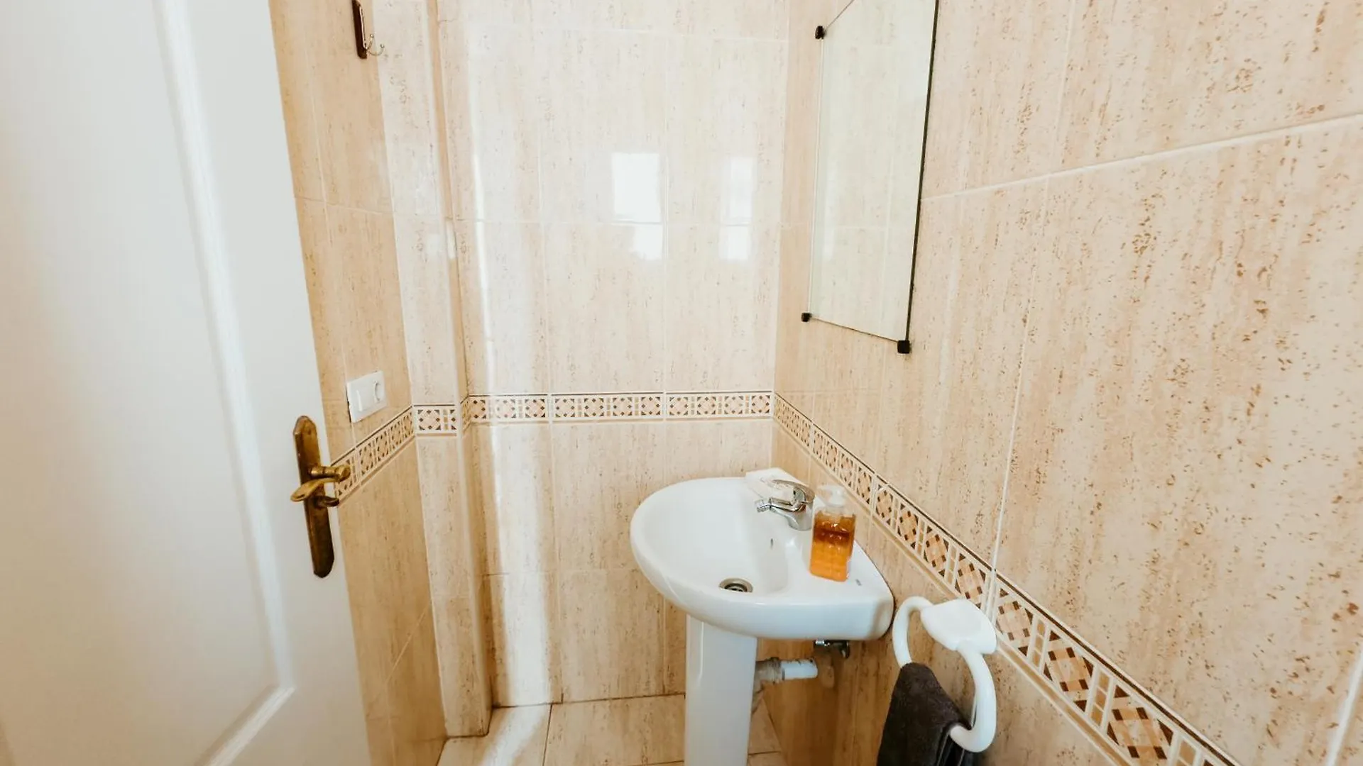 Spacious 2 Bedroom Golden Apartment By Aqua Vista Tenerife Callao Salvaje Spanien